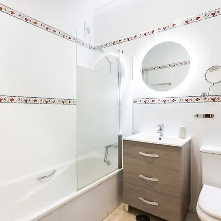 Appartement Home2book Prime Location Apt, *